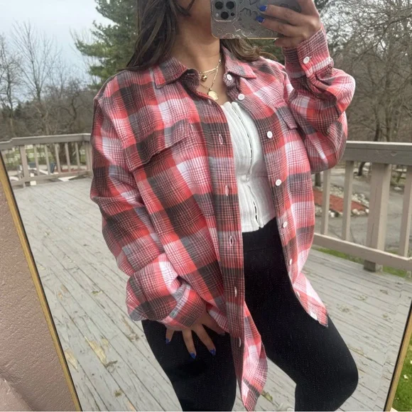 American Eagle • Plaid Button Down Shirt - Picture 6 of 16